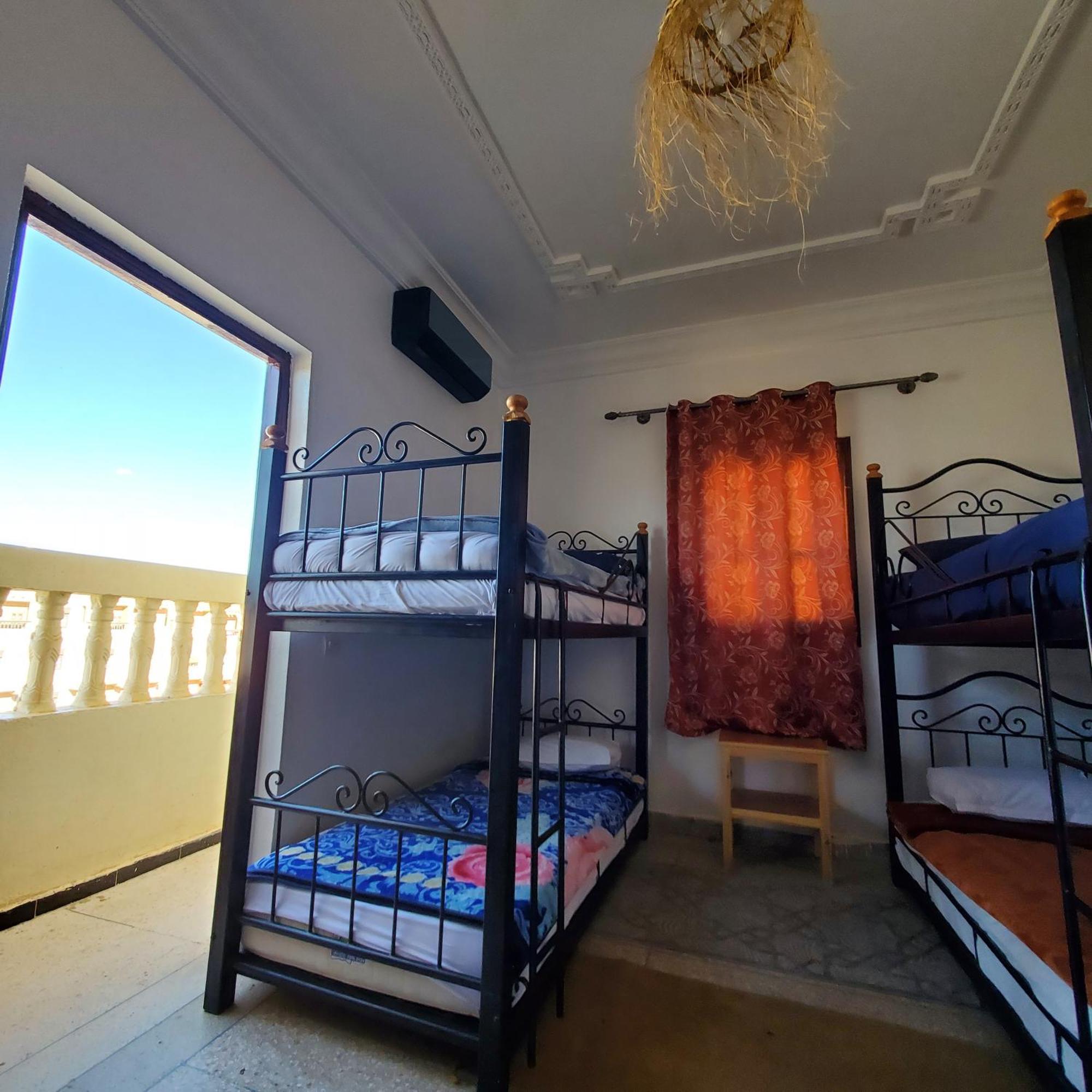 Warzazat Hostel Экстерьер фото